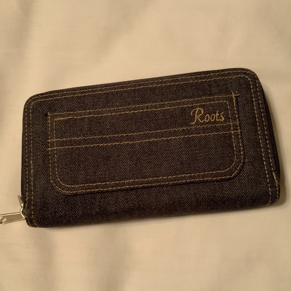 Roots Blue Denim Jean Multi-Pocket Double Zippered Wallet